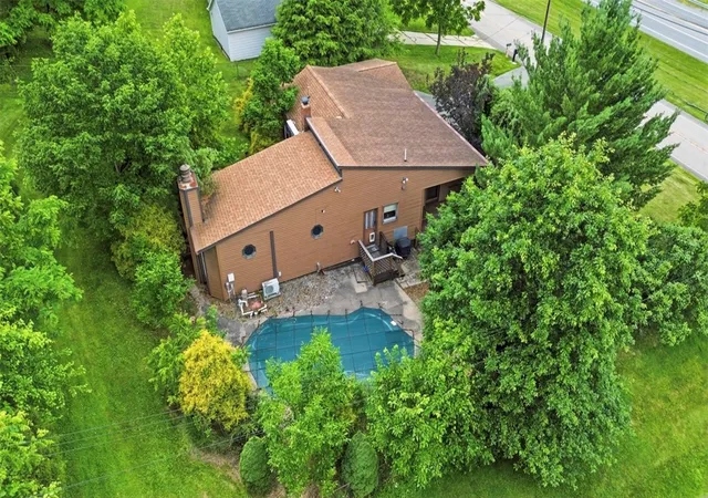 Homes for sale in Peters Twp, PA | 452 E Mcmurray Ct, Peters Twp, PA 15317 | MLS# 1760875