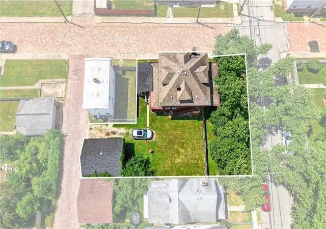 Homes for sale in Mckeesport, PA | 800 Fawcett Avenue, Mckeesport, PA 15132 | MLS# 1760824