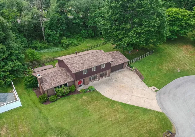 3rd image of 106 Colonial Way, Center Twp, PA 15001 | MLS# 1760823