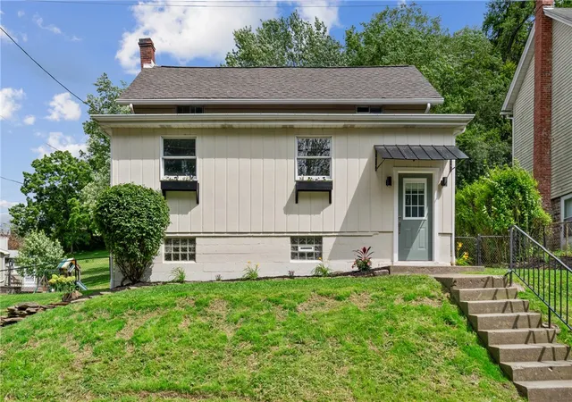 1st image of 505 Meadow Ave, Penn Hills, PA 15235 | MLS# 1759774