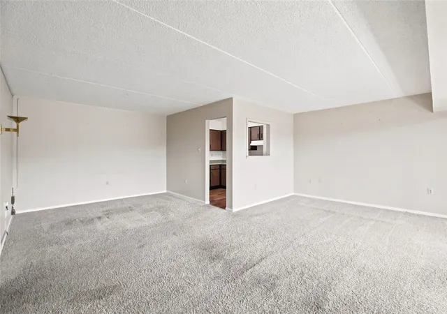 Homes for sale in Scott Twp, PA | 2160 Greentree Rd #807W, Scott Twp, PA 15220 | MLS# 1760937