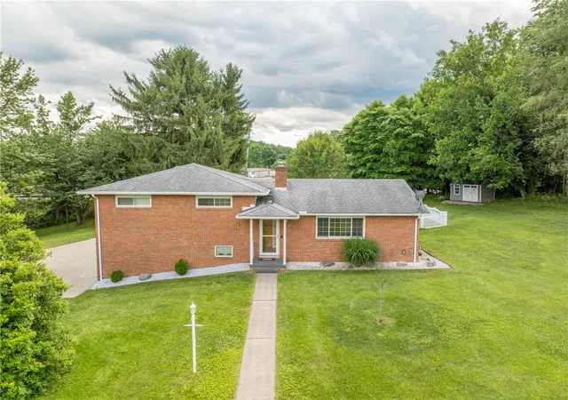 Homes for sale in Hempfield Twp, PA | 103 Chapel View Dr, Hempfield Twp, PA 15601 | MLS# 1760939