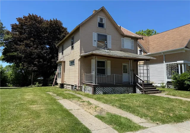 2nd image of 818 S Oakland Ave, Sharon, PA 16146 | MLS# 1760690