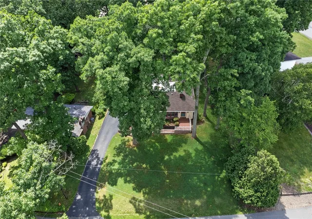 Photo 3 of Single family home for sale at 153 Greenhill Dr, Twp Of But Nw, PA 16001 | MLS# 1760991 | Listing updated on 2026-07-27