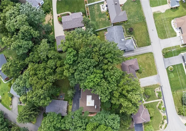 Photo 4 of Single family home for sale at 153 Greenhill Dr, Twp Of But Nw, PA 16001 | MLS# 1760991 | Listing updated on 2026-07-27