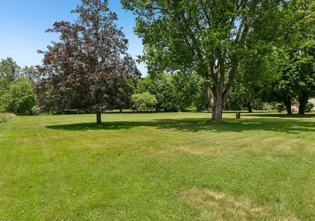 Photo 3 of Single family home for sale at 25 George Junior Rd, Grove City, PA 16127 | MLS# 1760992 | Listing updated on 2026-07-18