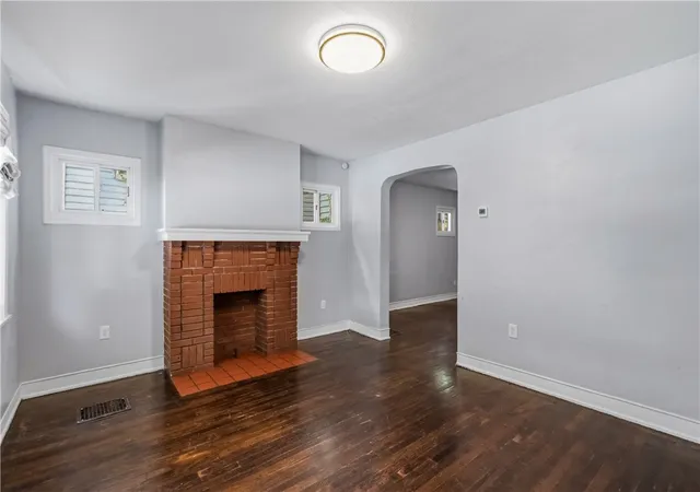 3rd image of 1129 Woodbourne Ave, Brookline, PA 15226 | MLS# 1760936