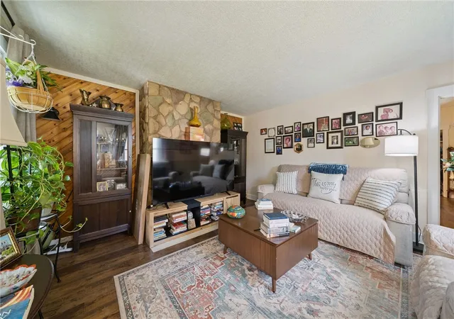 Homes for sale in Munhall, PA | 1110 Creek St, Munhall, PA 15120 | MLS# 1761035