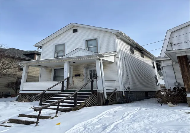 Photo 2 of Single family home for sale at 713 Monroe St, New Castle, PA 16101 | MLS# 1761044 | Listing updated on 2026-06-22