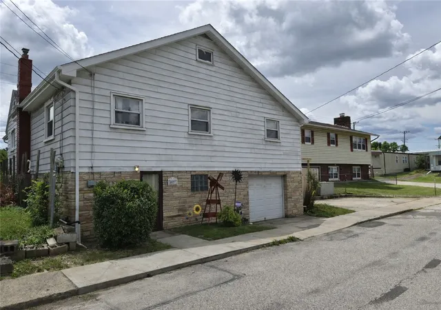 1st image of 1037 6th St, Jefferson Hills, PA 15088 | MLS# 1761053