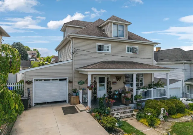 Photo 2 of Single family home for sale at 408 Jones St, Belle Vernon, PA 15012 | MLS# 1761071 | Listing updated on 2026-07-01