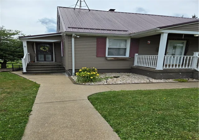 Homes for sale in Fairchance, PA | 19 S Oak Street, Fairchance, PA 15436 | MLS# 1761028