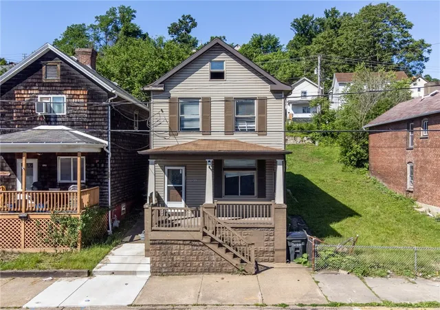 2nd image of 1205 Mckean Ave, Charleroi, PA 15022 | MLS# 1761000