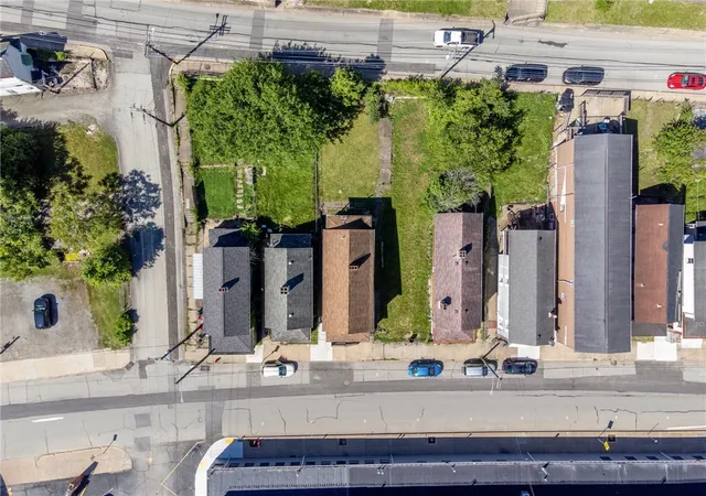 5th image of 1205 Mckean Ave, Charleroi, PA 15022 | MLS# 1761000