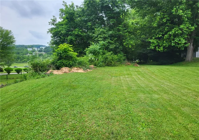 1st image of 0 Elgin Dr, Hempfield Twp, PA 15601 | MLS# 1761140