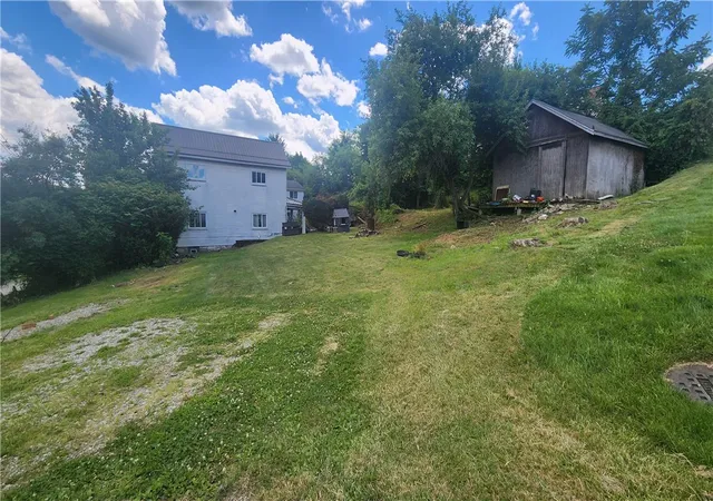 Homes for sale in Mc Keesport, PA | 2404 Easler St, Mc Keesport, PA 15132 | MLS# 1761135