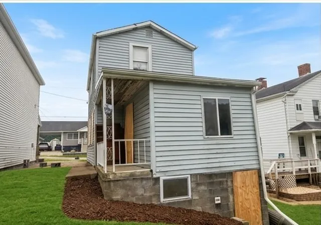 2nd image of 3 Short St, Finleyville, PA 15038 | MLS# 1761142