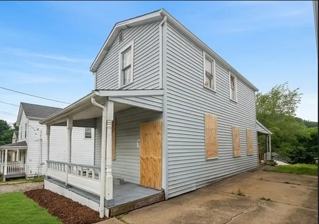 3rd image of 3 Short St, Finleyville, PA 15038 | MLS# 1761142