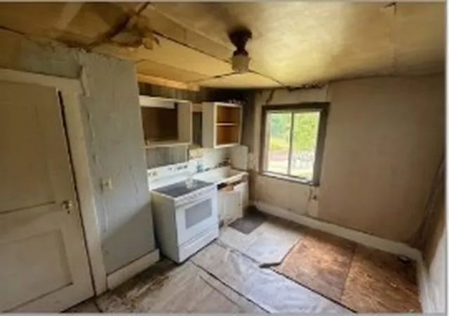 6th image of 3 Short St, Finleyville, PA 15038 | MLS# 1761142