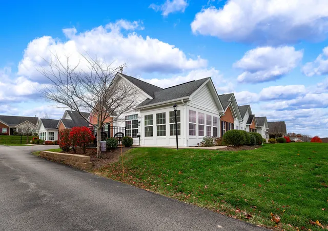Homes for sale in Connoquenessing Twp, PA | 1031 Silver Oak Dr, Connoquenessing Twp, PA 16053 | MLS# 1761144