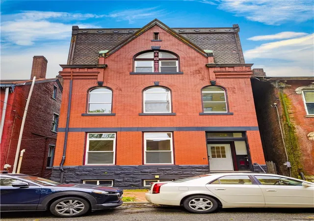 2nd image of 1005 Sheffield St, Manchester, PA 15233 | MLS# 1761150