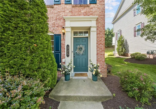 1st image of 325 Wealdstone Rd, Cranberry Twp, PA 16066 | MLS# 1760858