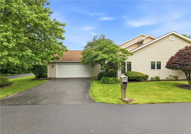 2nd image of 187 Jonathan Pl, Hermitage, PA 16148 | MLS# 1761165