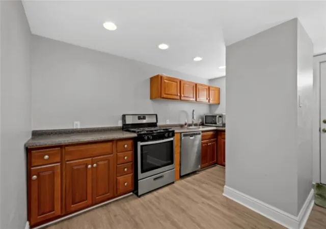 3rd image of 2703 Oakley Way #2701, South Side, PA 15203 | MLS# 1761172