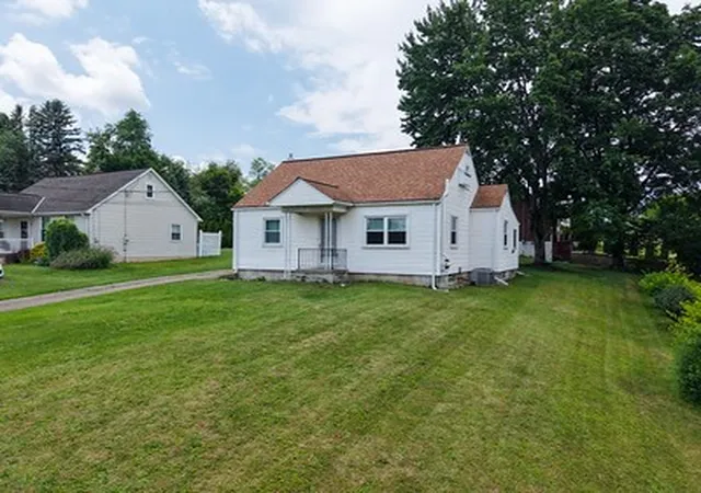 2nd image of 111 Mccandless Ave, Twp Of But Nw, PA 16001 | MLS# 1761031