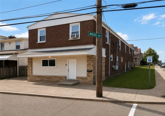 1st image of 800 North St, New Kensington, PA 15068 | MLS# 1761188
