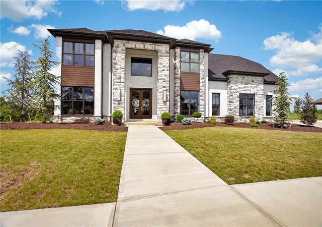 1st image of 218 Loganbridge Dr, Peters Twp, PA 15367 | MLS# 1761153