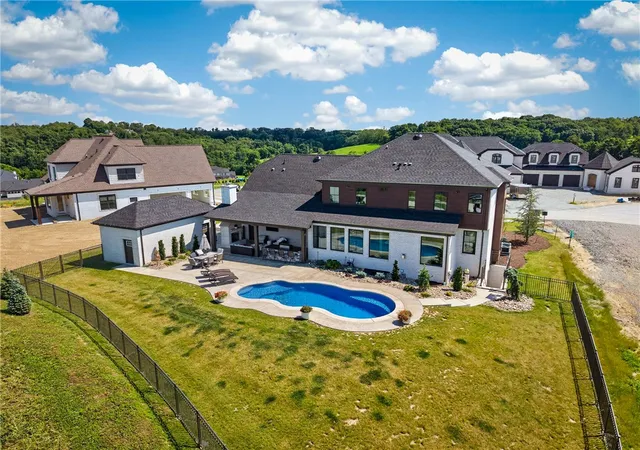 50th image of 218 Loganbridge Dr, Peters Twp, PA 15367 | MLS# 1761153