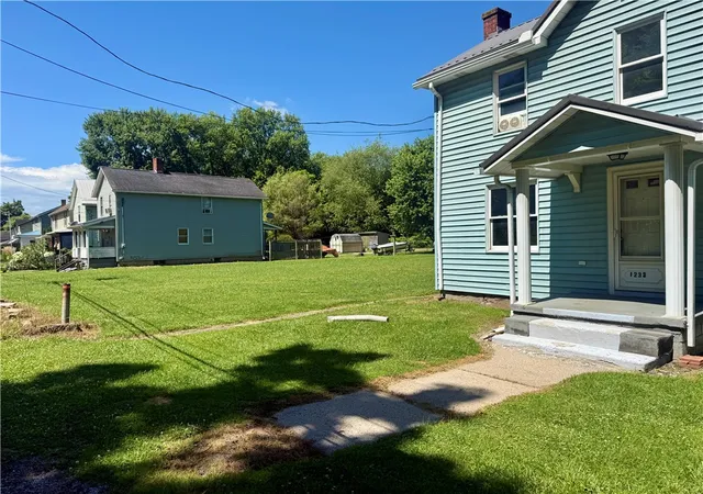 Photo 2 of Single family home for sale at 1231 And 1233 Pegtown Ave, North Apollo, PA 15673 | MLS# 1761017 | Listing updated on 2026-07-22