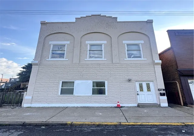 1st image of 340 Park Rd, Ambridge, PA 15003 | MLS# 1761218
