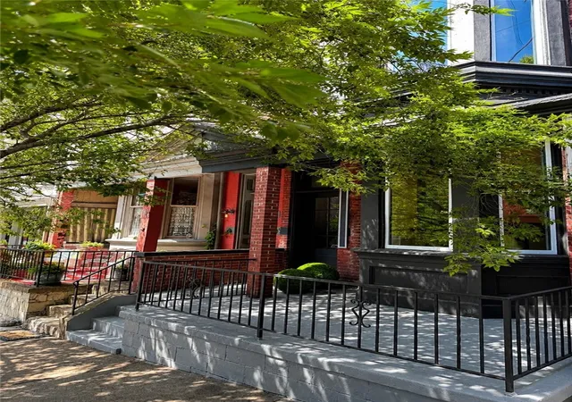 Homes for sale in Lawrenceville, PA | 253 Fisk St, Lawrenceville, PA 15201 | MLS# 1761243