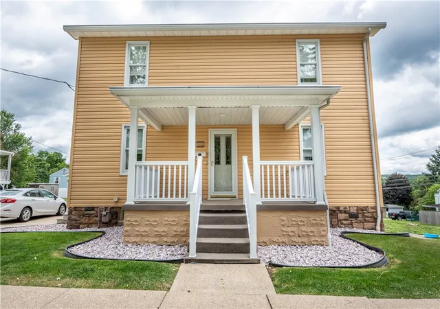 Homes for sale in W Kittanning Boro, PA | 211 Cleveland St, W Kittanning Boro, PA 16201 | MLS# 1760951