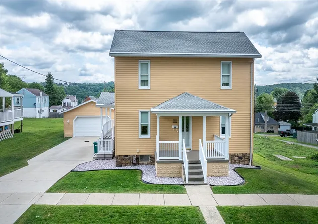 Homes for sale in W Kittanning Boro, PA | 211 Cleveland St, W Kittanning Boro, PA 16201 | MLS# 1760951