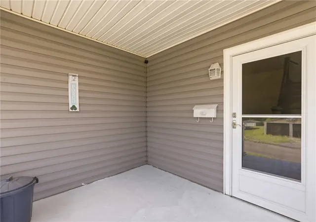 Photo 3 of Single family home for sale at 218 Beechwood St, Johnstown, PA 15904 | MLS# 1761257 | Listing updated on 2026-07-07