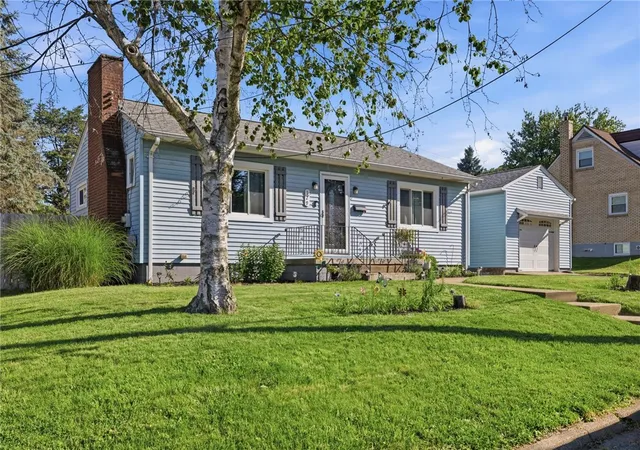Homes for sale in Economy, PA | 129 Anne St, Economy, PA 15005 | MLS# 1761025