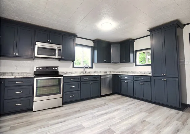 Homes for sale in Cooperstown, PA | 513 Russell Rd, Cooperstown, PA 16317 | MLS# 1761290