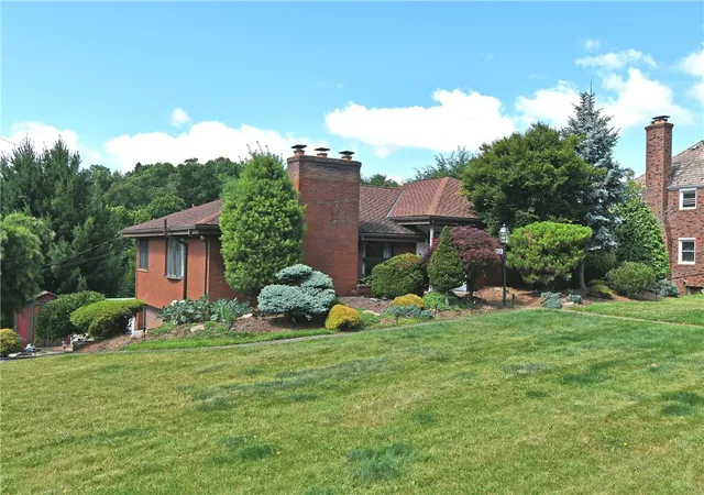 Homes for sale in Whitehall, PA | 4944 Plymouth Rd, Whitehall, PA 15227 | MLS# 1761194
