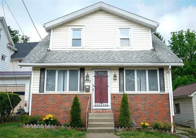 Homes for sale in Meadville City, PA | 970 S Morgan St, Meadville City, PA 16335 | MLS# 1761274