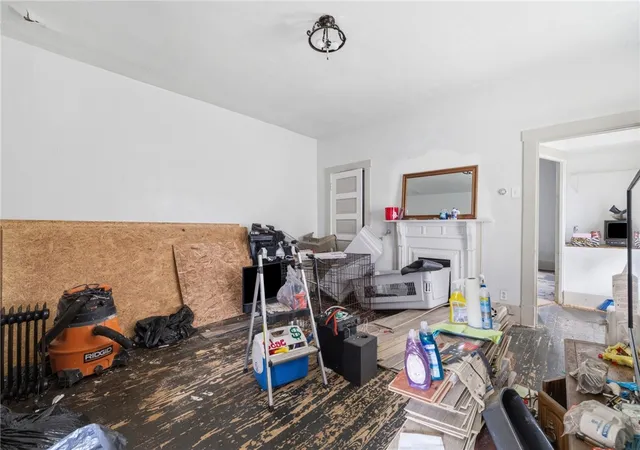 4th image of 304 Division St, West Mifflin, PA 15122 | MLS# 1761346