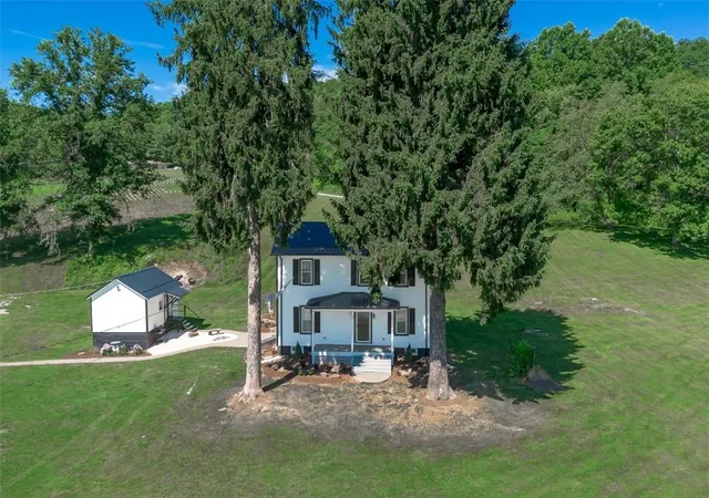 2nd image of 113 Johnson Rd, Homer City, PA 15748 | MLS# 1761311