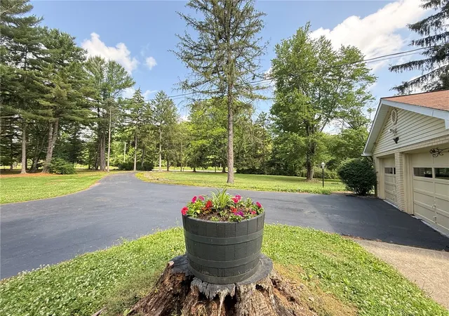 3rd image of 397 Hadley Road, Hempfield Twp, PA 16125 | MLS# 1761376