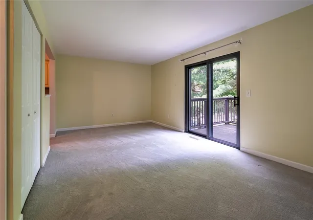 Homes for sale in Ross Twp, PA | 221 Woodbridge Ct, Ross Twp, PA 15237 | MLS# 1761060