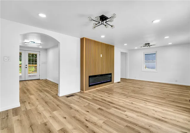 2nd image of 1113 Grandview Ave, Coraopolis, PA 15108 | MLS# 1761380