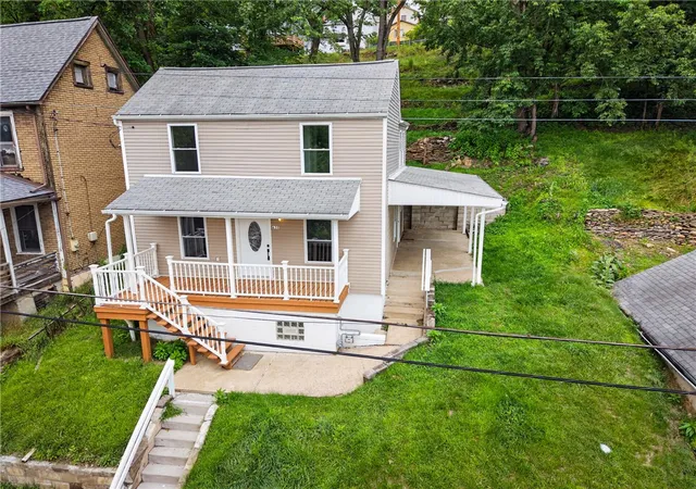 2nd image of 635 Valley St, Oakmont, PA 15139 | MLS# 1761390