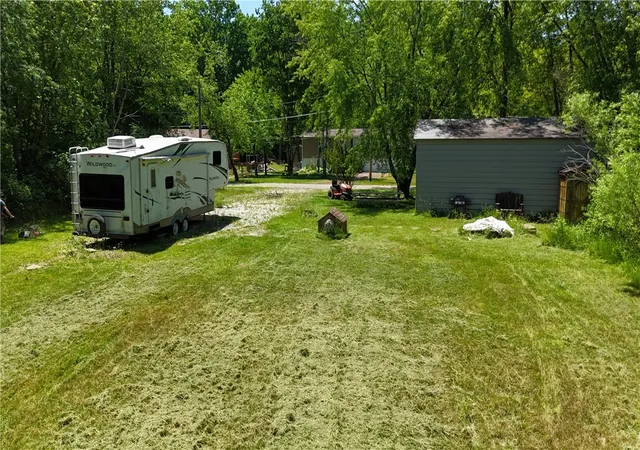 Homes for sale in Shenango, PA | 2666 River Dr, Shenango, PA 16134 | MLS# 1761454
