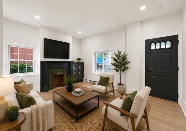 3rd image of 352 39Th St, Lawrenceville, PA 15201 | MLS# 1761220